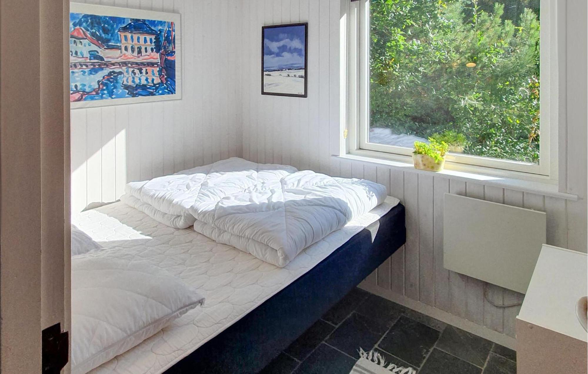 3 Bedroom Awesome Home In Neksø Exterior foto